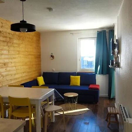 Les Gourgs Blancs - Val Louron, Vue Sur Pistes