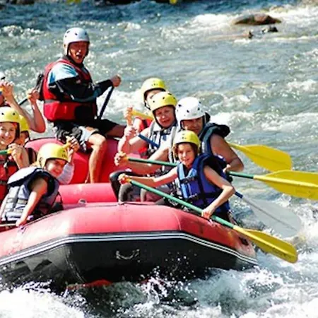 Les Gourgs Blancs - Val Louron, Vue Sur Pistes Hotel *