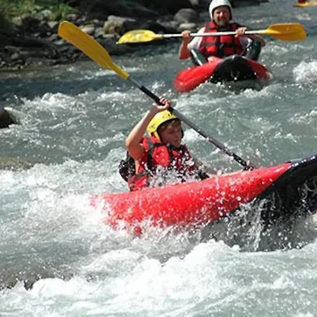 Hotel Les Gourgs Blancs - Val Louron, Vue Sur Pistes