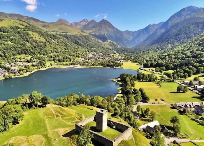 Les Gourgs Blancs - Val Louron, Vue Sur Pistes *